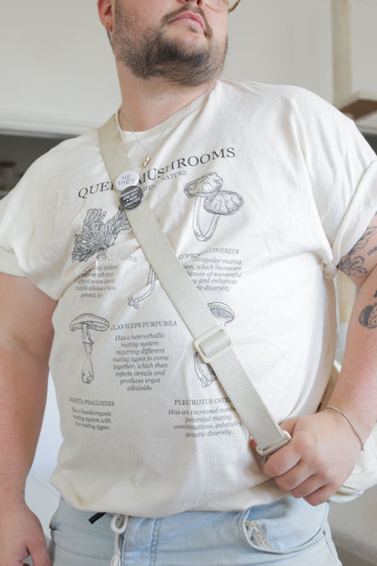 Graphic Unisex classic T-Shirt | Queer Mushrooms
