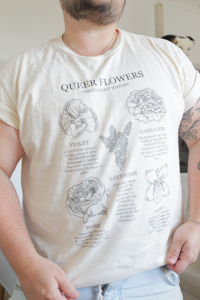 Graphic Unisex classic T-Shirt | Queer Flowers